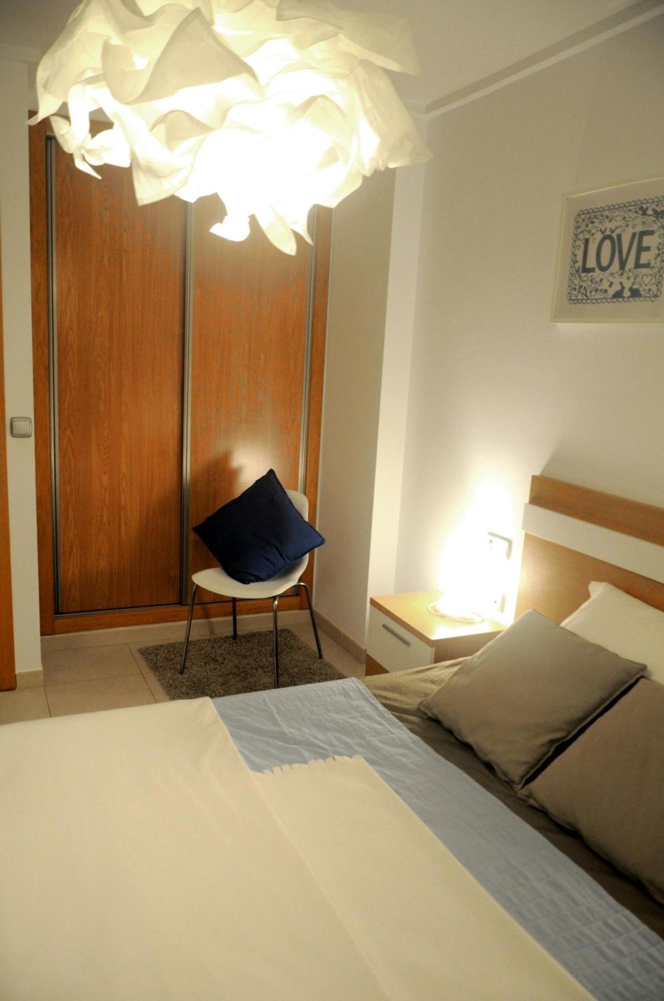Alicante Apartments Екстер'єр фото