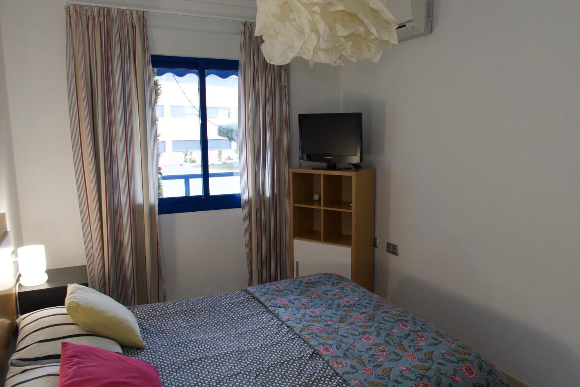 Alicante Apartments Екстер'єр фото