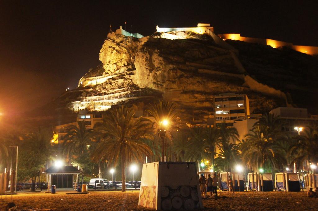 Alicante Apartments Номер фото