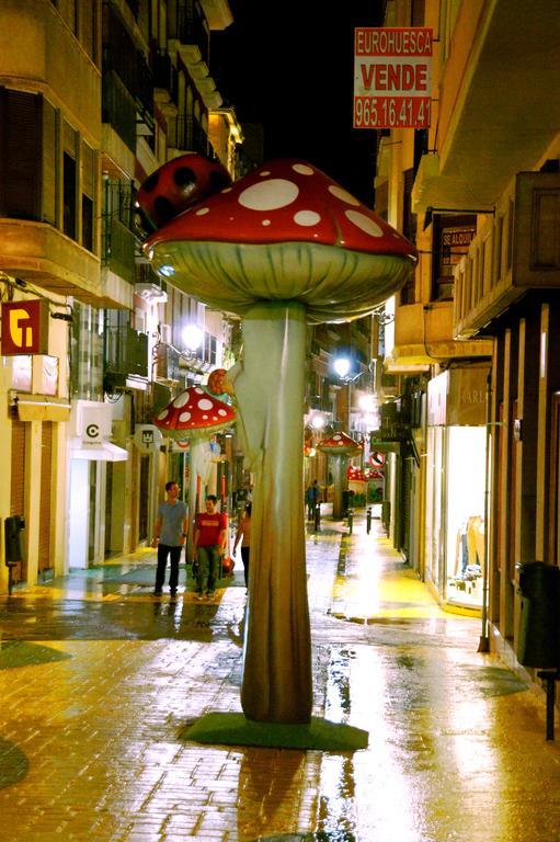 Alicante Apartments Номер фото