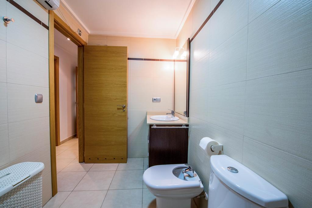 Alicante Apartments Екстер'єр фото