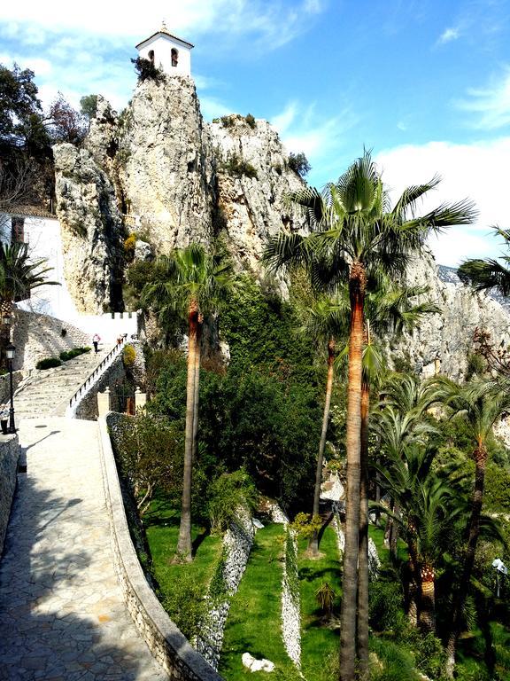 Alicante Apartments Екстер'єр фото