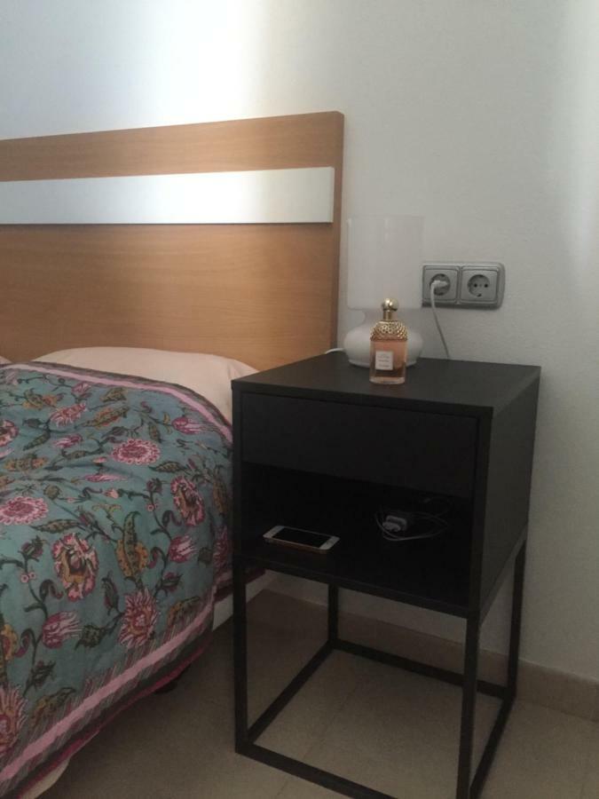 Alicante Apartments Екстер'єр фото